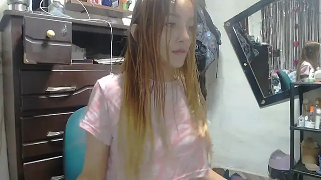 valerivegass online show from May 19, 12:39 am