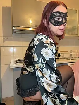 la petite prunette69 online show from November 6, 5:46 am