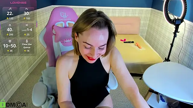 Jaqueline Richardson online show from April 20, 10:18 am