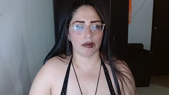 natashasmithe online show from October 20, 2:58 am