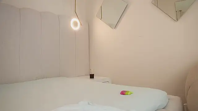 Abby-me online show from September 9, 1:33 pm