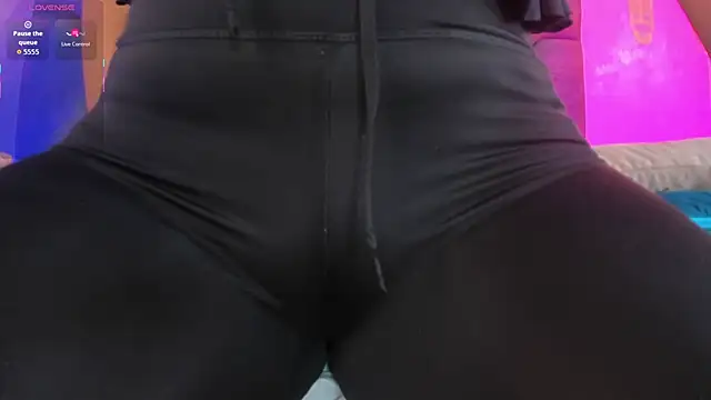 Liinda Saenz online show from February 9, 12:07 pm