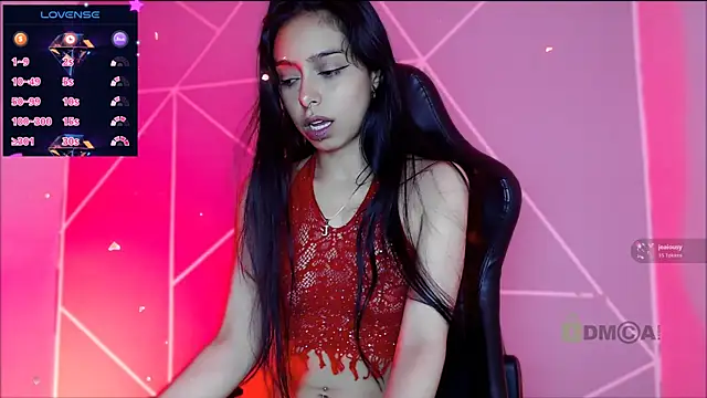 Snapshot of lilylouisee chatting on October 30, 11:39 pm lilylouisee online show from October 30, 11:39 pm