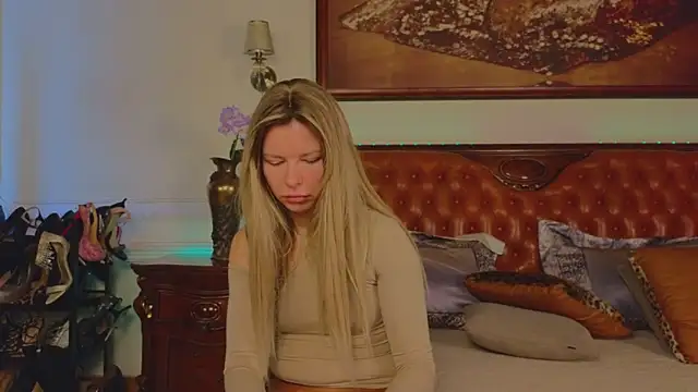 Real Tini online show from March 7, 7:15 am