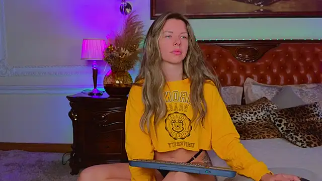 Real Tini online show from November 21, 6:15 am