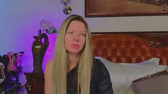 Real Tini online show from March 2, 7:48 am