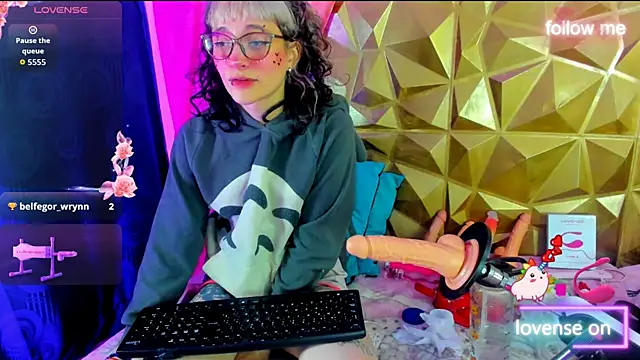 neeko princes online show from September 19, 12:59 pm