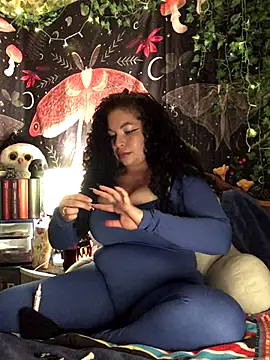 Snapshot of ShaeVictoria chatting on October 4, 12:16 am ShaeVictoria online show from October 4, 12:16 am