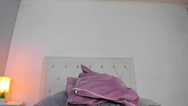 MELISSA ALVAREZ online show from November 27, 9:23 am