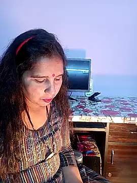 reemacouple007 online show from February 10, 8:50 am