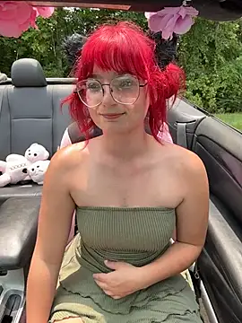 urpuppymoon online show from July 27, 6:05 pm