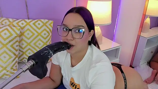 SophyRuiz  online show from February 2, 12:26 pm