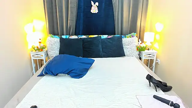 Anny Jey  online show from April 7, 6:32 pm