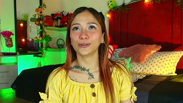 alisson zafiro  online show from January 11, 3:55 am