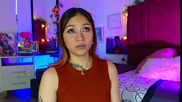 alisson zafiro  online show from January 19, 3:14 am