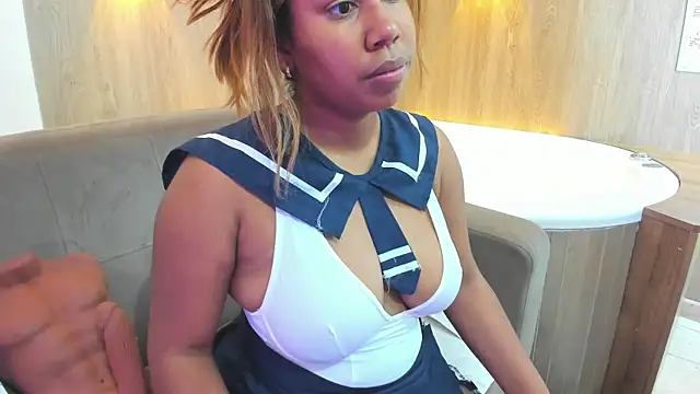 Lizzie Williams  online show from June 4, 3:12 am