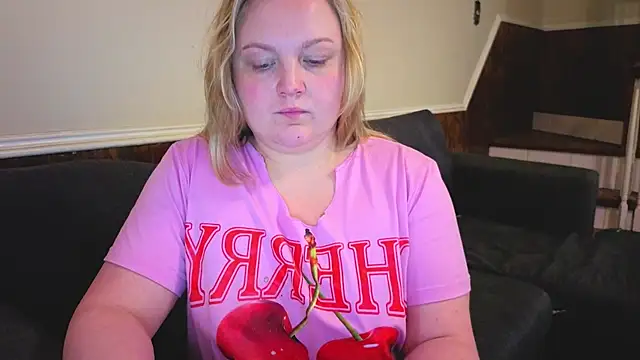 PhatAssBlond online show from February 19, 8:40 pm