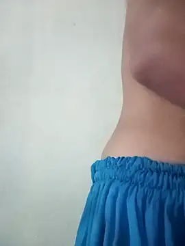 Raya-Moni online show from December 2, 4:42 pm