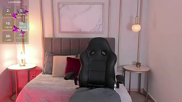 Christina Johns online show from January 13, 4:11 pm