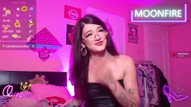 moonfiredancer online show from March 14, 2:23 am