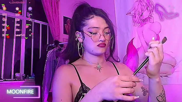 moonfiredancer online show from September 17, 4:43 am