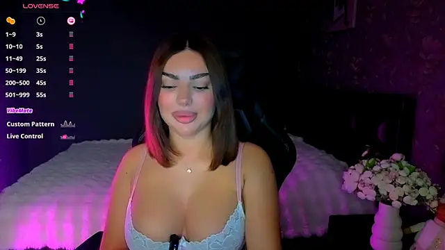 babyleilaa online show from January 31, 9:46 pm