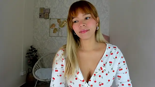 Adria ross online show from December 2, 3:03 pm