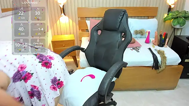 luciana ballesteros  online show from March 5, 12:34 pm