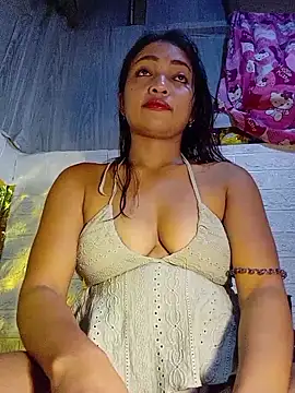 prettybella4u online show from June 18, 1:38 pm