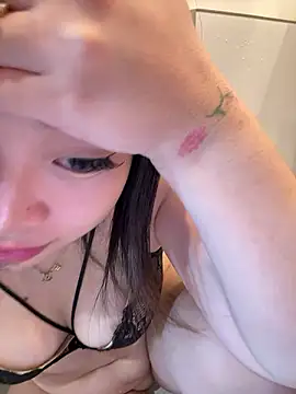Snapshot of Rei1216xo chatting on September 19, 4:33 am Rei1216xo online show from September 19, 4:33 am