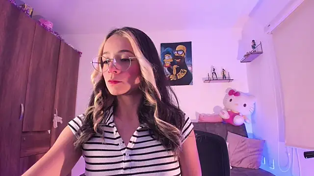 Snapshot of penny_sweett_ chatting on September 21, 11:58 pm penny sweett online show from September 21, 11:58 pm