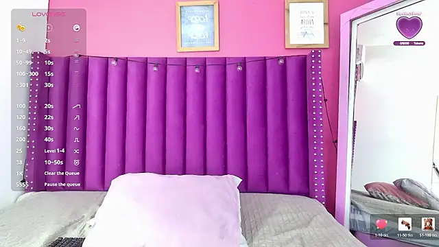 littleebonny online show from March 6, 12:44 pm