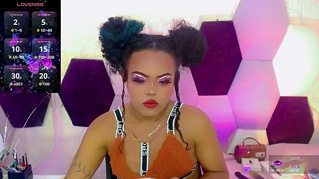 KayleighDreams  online show from February 18, 2:43 am