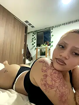 Charlotee  online show from November 2, 9:29 pm