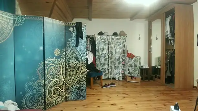 MilfKendra4U online show from March 29, 11:42 am