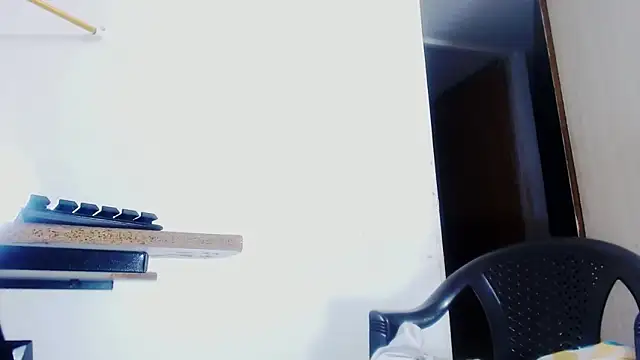 taniabigxx online show from May 24, 4:44 am