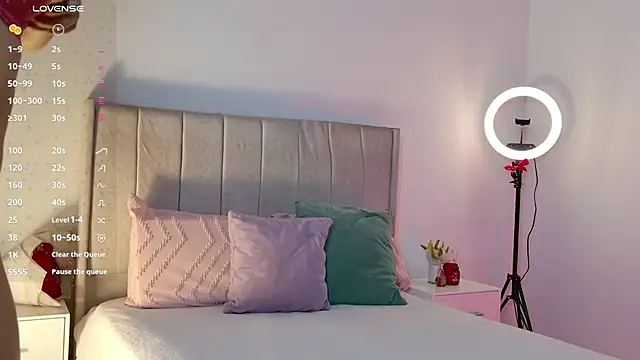 1m megan online show from June 8, 4:02 am