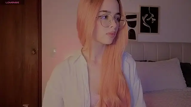 Roxxy mora online show from February 9, 9:17 pm