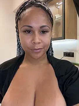 HaileyDiana online show from November 5, 11:48 am