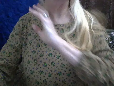 CarlyTreat online show from May 23, 8:07 pm