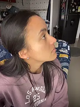 Shanonsex2 online show from October 24, 8:49 pm