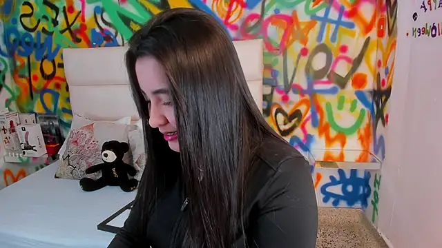 Liana Bernocchi online show from November 10, 8:59 pm