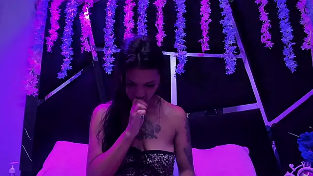 MaddyHudson online show from October 9, 8:24 pm