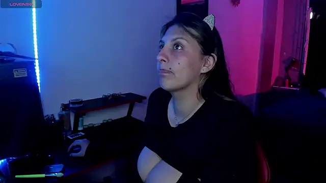 Snapshot of MIABOOBS__ chatting on September 9, 9:47 pm MIABOOBS online show from September 9, 9:47 pm