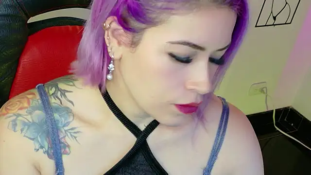 Natalia Montoya online show from June 7, 8:21 am