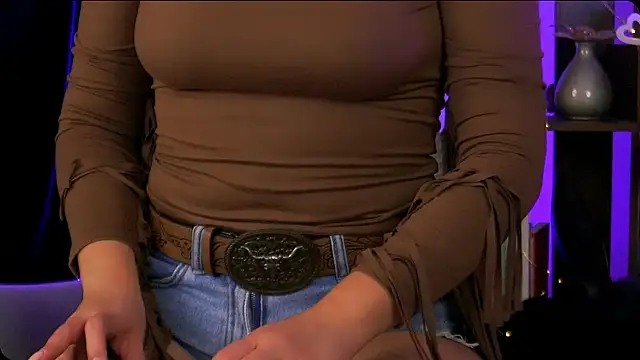 Bailey Evans online show from October 24, 5:03 am