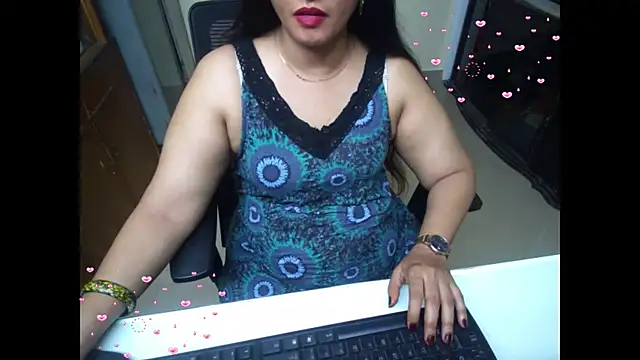 Snapshot of Arushisingh8888 chatting on September 9, 9:09 am Arushisingh8888 online show from September 9, 9:09 am