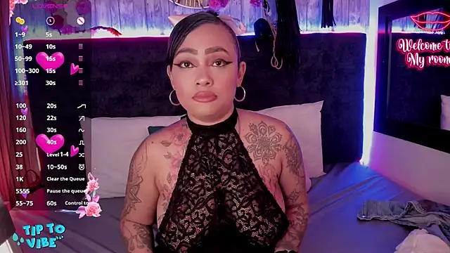 Neko Misaki online show from November 30, 1:15 pm