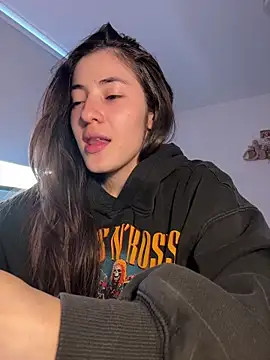 Pric3sgabi online show from November 10, 9:32 pm