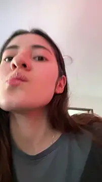 Snapshot of Pric3sgabi chatting on September 11, 7:47 pm Pric3sgabi online show from September 11, 7:47 pm